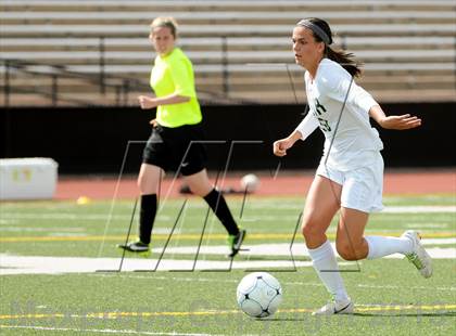 Thumbnail 2 in Fossil Ridge vs. Mountain Vista (CHSAA 5A Semifinals) photogallery.