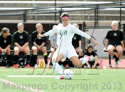 Thumbnail 1 in Fossil Ridge vs. Mountain Vista (CHSAA 5A Semifinals) photogallery.