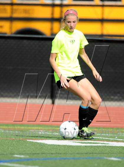Thumbnail 3 in Fossil Ridge vs. Mountain Vista (CHSAA 5A Semifinals) photogallery.