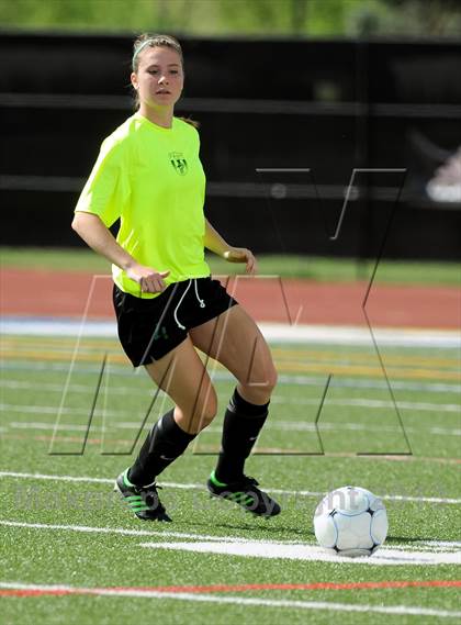 Thumbnail 2 in Fossil Ridge vs. Mountain Vista (CHSAA 5A Semifinals) photogallery.