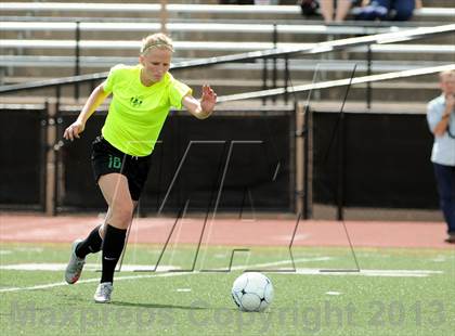 Thumbnail 1 in Fossil Ridge vs. Mountain Vista (CHSAA 5A Semifinals) photogallery.