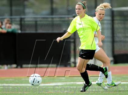 Thumbnail 3 in Fossil Ridge vs. Mountain Vista (CHSAA 5A Semifinals) photogallery.