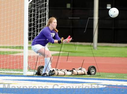 Thumbnail 1 in Fossil Ridge vs. Mountain Vista (CHSAA 5A Semifinals) photogallery.