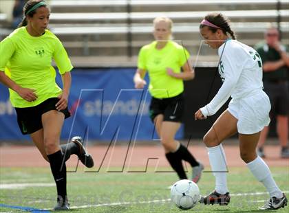 Thumbnail 2 in Fossil Ridge vs. Mountain Vista (CHSAA 5A Semifinals) photogallery.