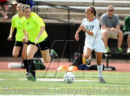 Thumbnail 1 in Fossil Ridge vs. Mountain Vista (CHSAA 5A Semifinals) photogallery.