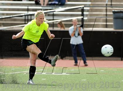 Thumbnail 3 in Fossil Ridge vs. Mountain Vista (CHSAA 5A Semifinals) photogallery.