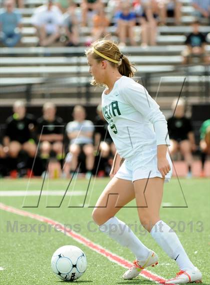 Thumbnail 2 in Fossil Ridge vs. Mountain Vista (CHSAA 5A Semifinals) photogallery.