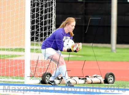 Thumbnail 2 in Fossil Ridge vs. Mountain Vista (CHSAA 5A Semifinals) photogallery.