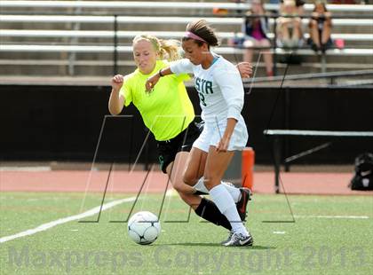 Thumbnail 2 in Fossil Ridge vs. Mountain Vista (CHSAA 5A Semifinals) photogallery.