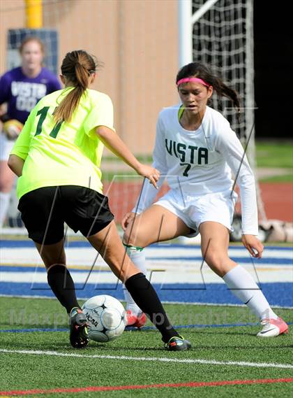 Thumbnail 2 in Fossil Ridge vs. Mountain Vista (CHSAA 5A Semifinals) photogallery.