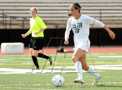 Thumbnail 3 in Fossil Ridge vs. Mountain Vista (CHSAA 5A Semifinals) photogallery.