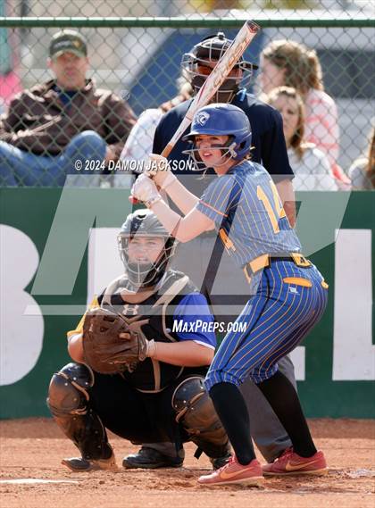 Thumbnail 2 in Pahranagat Valley vs Moapa Valley (40th Annual Sherman Bennett Memorial Desert Winds Classic) photogallery.