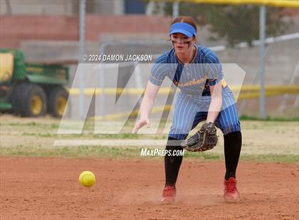 Thumbnail 1 in Pahranagat Valley vs Moapa Valley (40th Annual Sherman Bennett Memorial Desert Winds Classic) photogallery.