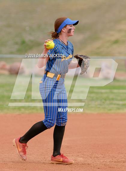 Thumbnail 1 in Pahranagat Valley vs Moapa Valley (40th Annual Sherman Bennett Memorial Desert Winds Classic) photogallery.