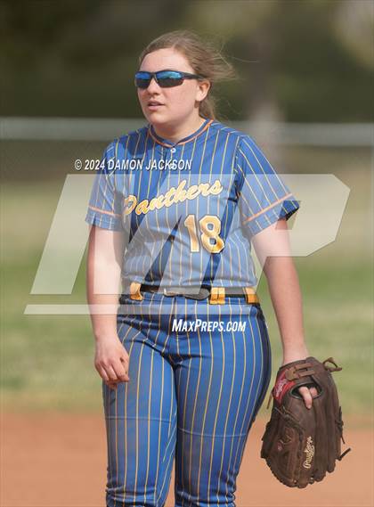 Thumbnail 2 in Pahranagat Valley vs Moapa Valley (40th Annual Sherman Bennett Memorial Desert Winds Classic) photogallery.