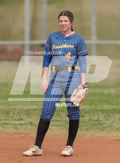 Thumbnail 3 in Pahranagat Valley vs Moapa Valley (40th Annual Sherman Bennett Memorial Desert Winds Classic) photogallery.