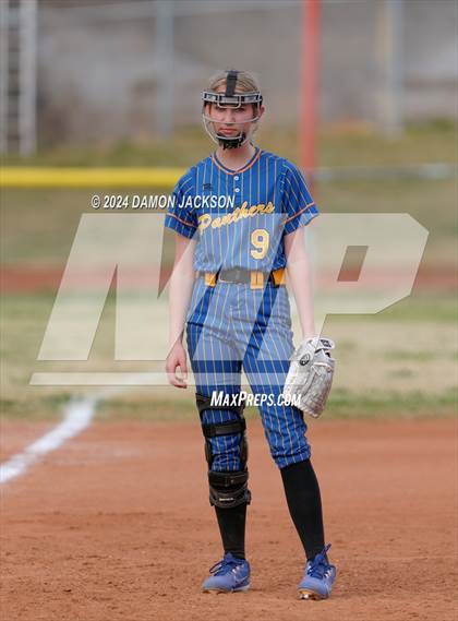 Thumbnail 2 in Pahranagat Valley vs Moapa Valley (40th Annual Sherman Bennett Memorial Desert Winds Classic) photogallery.