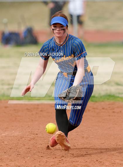 Thumbnail 2 in Pahranagat Valley vs Moapa Valley (40th Annual Sherman Bennett Memorial Desert Winds Classic) photogallery.