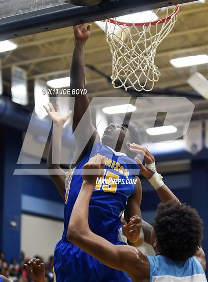 Thumbnail 3 in Jemison vs. Lee photogallery.