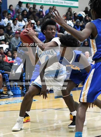Thumbnail 3 in Jemison vs. Lee photogallery.