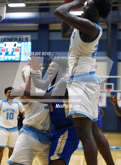 Thumbnail 3 in Jemison vs. Lee photogallery.