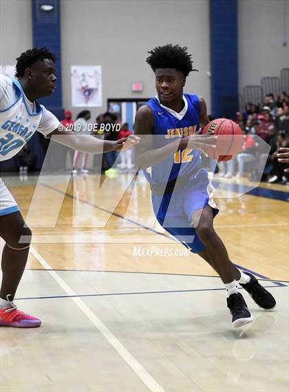 Thumbnail 3 in Jemison vs. Lee photogallery.