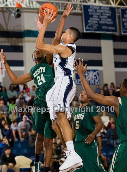 Thumbnail 1 in De Soto @ Flower Mound photogallery.