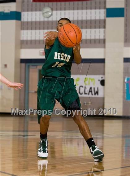 Thumbnail 3 in De Soto @ Flower Mound photogallery.