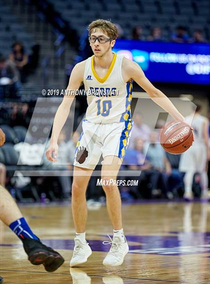 Thumbnail 1 in Mt. Shasta vs. Foothill (CIF State D5 Final) photogallery.