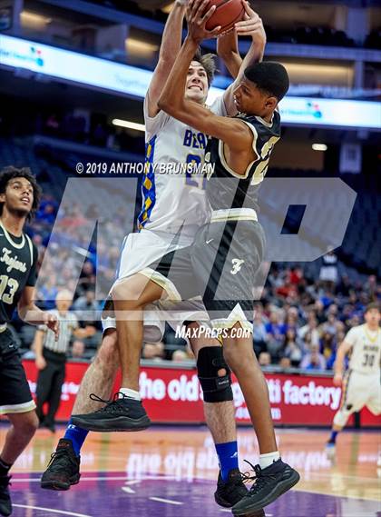 Thumbnail 3 in Mt. Shasta vs. Foothill (CIF State D5 Final) photogallery.