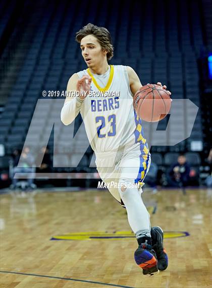 Thumbnail 2 in Mt. Shasta vs. Foothill (CIF State D5 Final) photogallery.