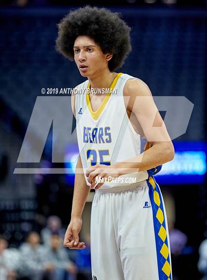 Thumbnail 3 in Mt. Shasta vs. Foothill (CIF State D5 Final) photogallery.