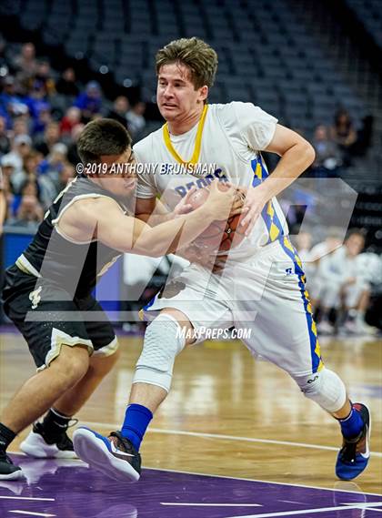 Thumbnail 3 in Mt. Shasta vs. Foothill (CIF State D5 Final) photogallery.