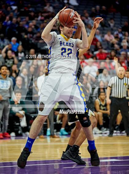 Thumbnail 3 in Mt. Shasta vs. Foothill (CIF State D5 Final) photogallery.