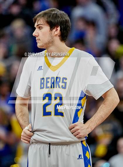 Thumbnail 2 in Mt. Shasta vs. Foothill (CIF State D5 Final) photogallery.