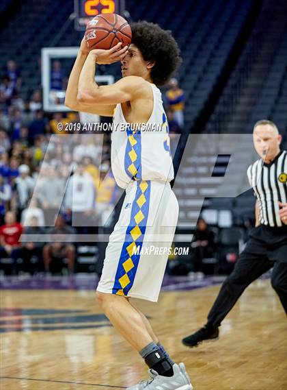Thumbnail 1 in Mt. Shasta vs. Foothill (CIF State D5 Final) photogallery.