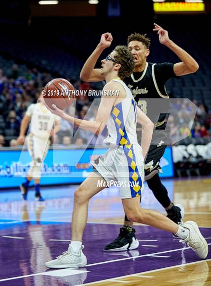 Thumbnail 3 in Mt. Shasta vs. Foothill (CIF State D5 Final) photogallery.