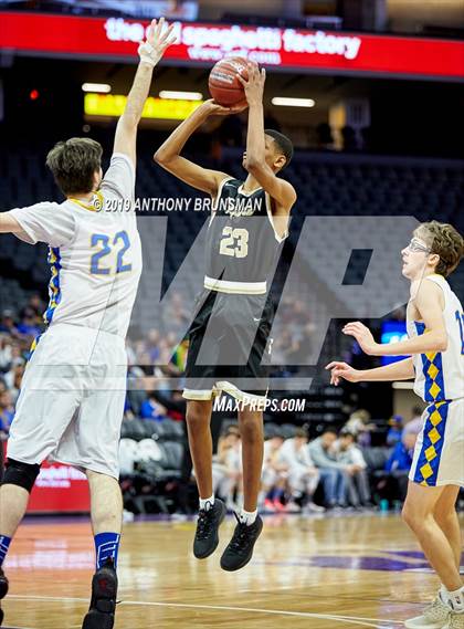 Thumbnail 2 in Mt. Shasta vs. Foothill (CIF State D5 Final) photogallery.