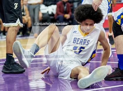 Thumbnail 1 in Mt. Shasta vs. Foothill (CIF State D5 Final) photogallery.