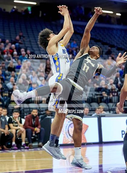 Thumbnail 3 in Mt. Shasta vs. Foothill (CIF State D5 Final) photogallery.
