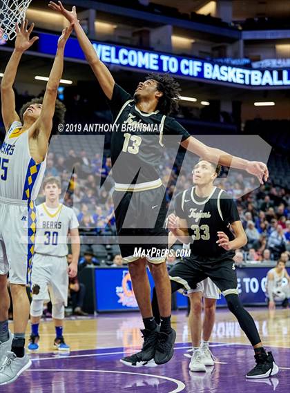 Thumbnail 2 in Mt. Shasta vs. Foothill (CIF State D5 Final) photogallery.