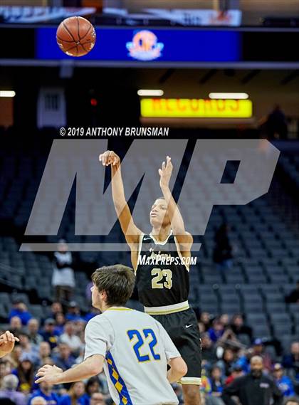 Thumbnail 1 in Mt. Shasta vs. Foothill (CIF State D5 Final) photogallery.