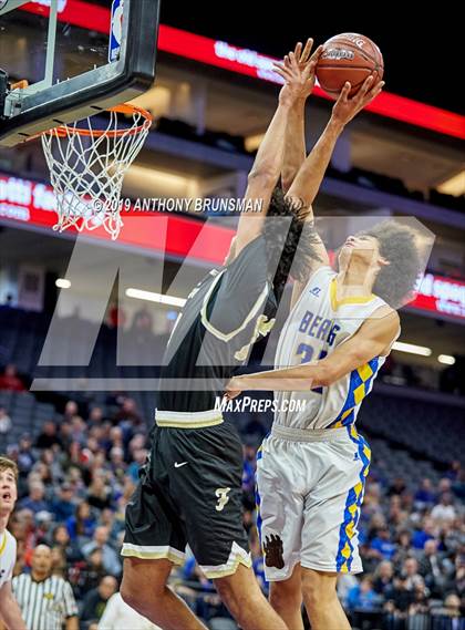 Thumbnail 3 in Mt. Shasta vs. Foothill (CIF State D5 Final) photogallery.