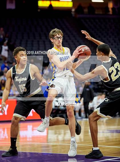 Thumbnail 3 in Mt. Shasta vs. Foothill (CIF State D5 Final) photogallery.