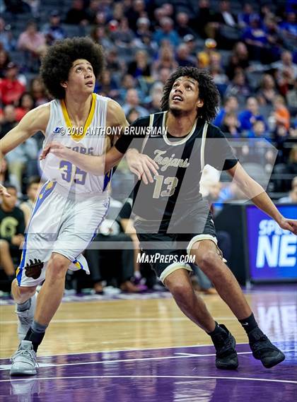 Thumbnail 1 in Mt. Shasta vs. Foothill (CIF State D5 Final) photogallery.