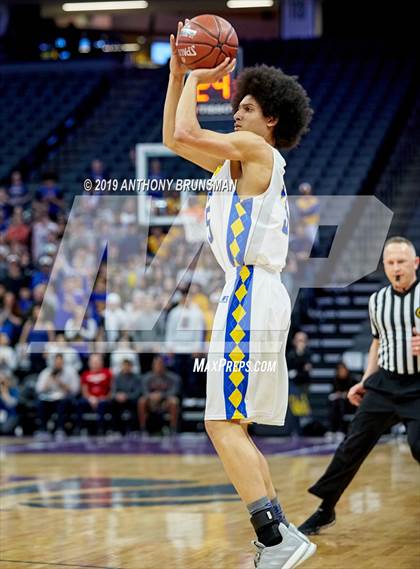 Thumbnail 2 in Mt. Shasta vs. Foothill (CIF State D5 Final) photogallery.
