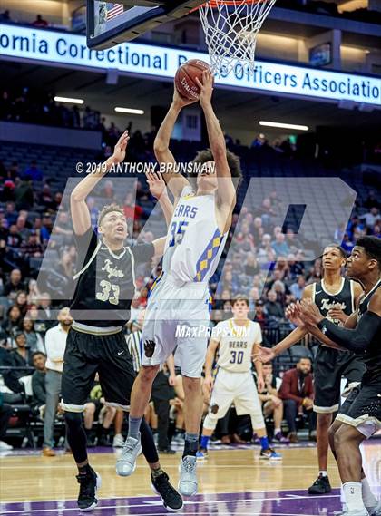 Thumbnail 3 in Mt. Shasta vs. Foothill (CIF State D5 Final) photogallery.