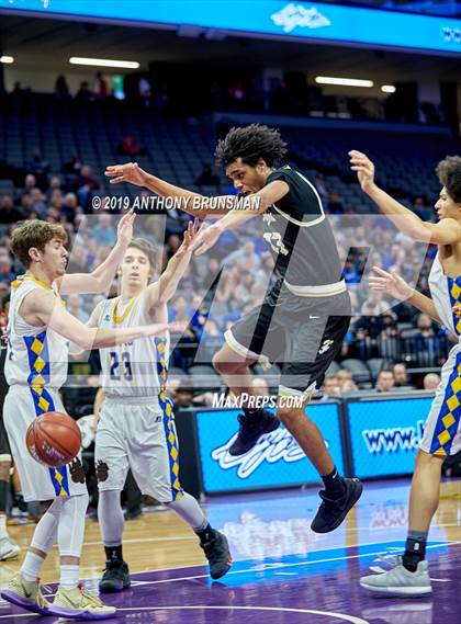 Thumbnail 1 in Mt. Shasta vs. Foothill (CIF State D5 Final) photogallery.