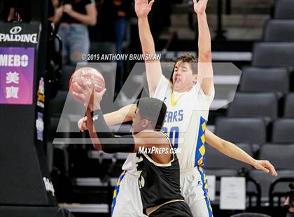 Thumbnail 1 in Mt. Shasta vs. Foothill (CIF State D5 Final) photogallery.