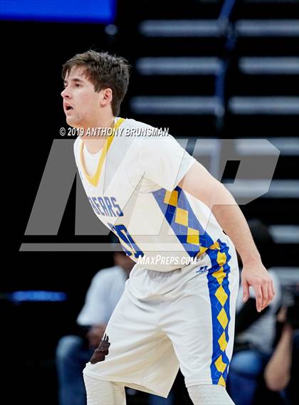 Thumbnail 1 in Mt. Shasta vs. Foothill (CIF State D5 Final) photogallery.